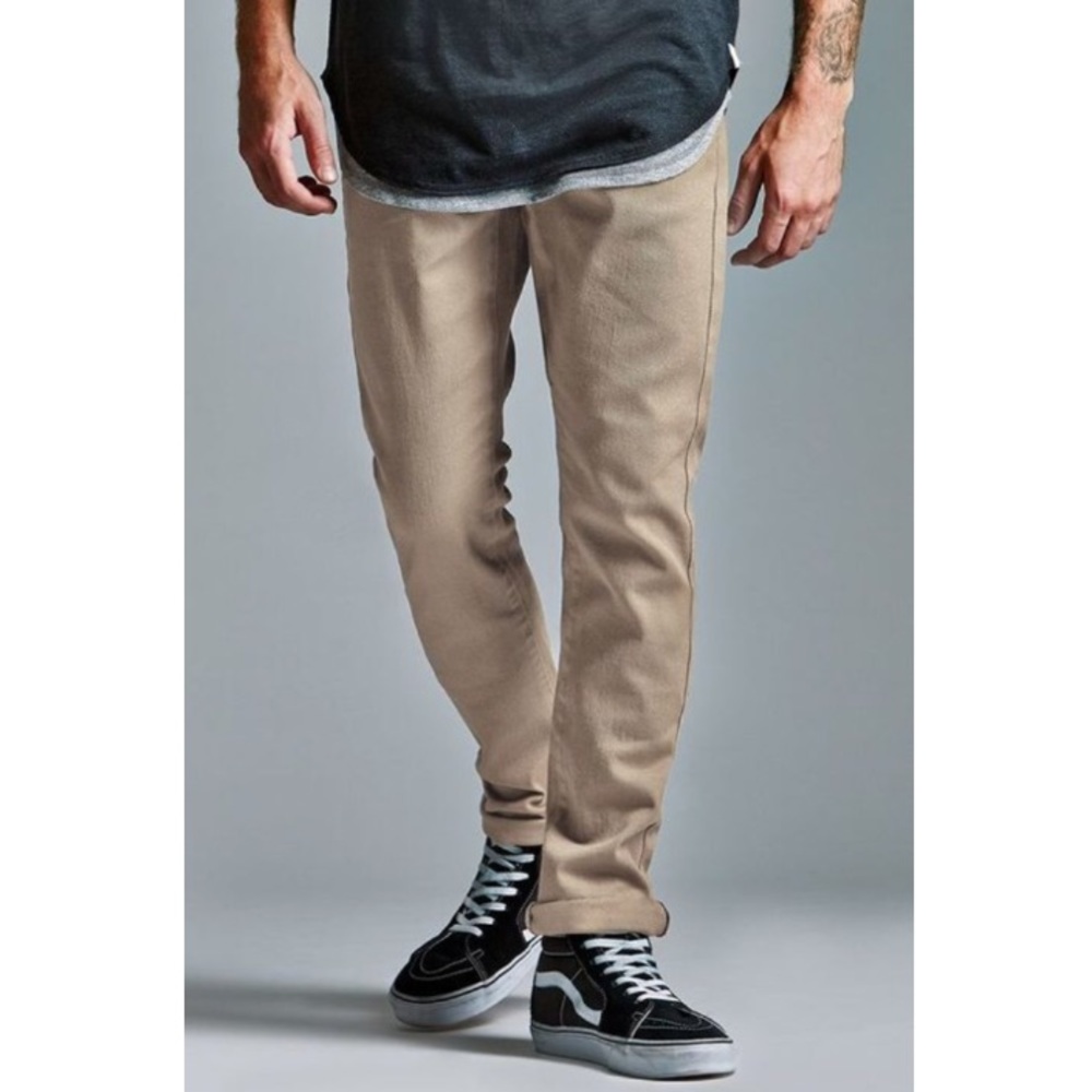 Like New. Bullhead Denim Co. Slim. Khaki Jeans.